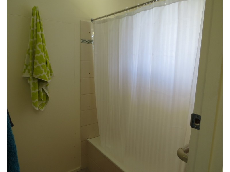 15 Gilbert Street, Bowen QLD 4805