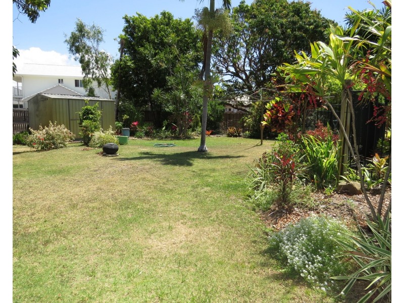 15 Gilbert Street, Bowen QLD 4805