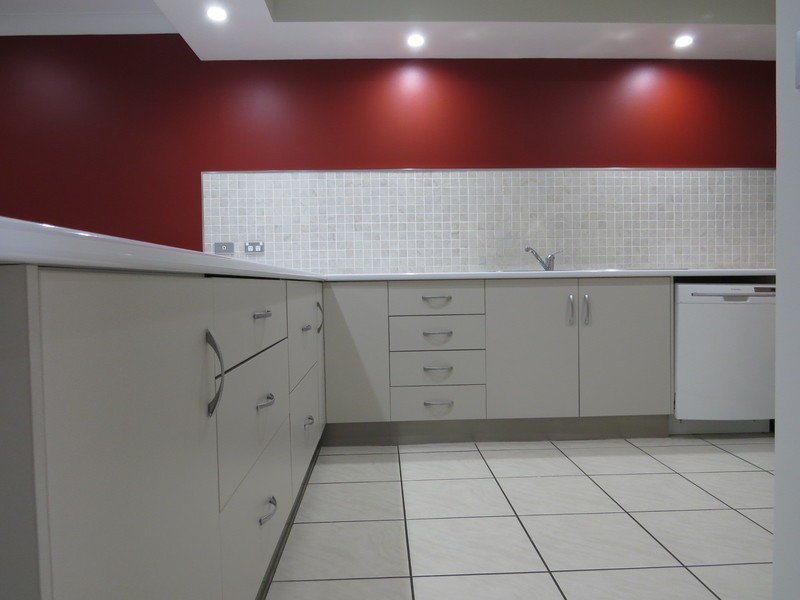 2/81 Tollington, Bowen QLD 4805