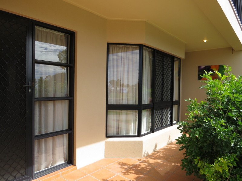 2/81 Tollington Road, Bowen QLD 4805