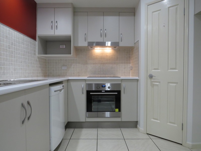 2/81 Tollington Road, Bowen QLD 4805