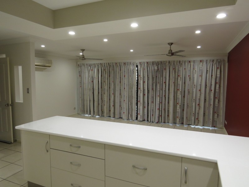 2/81 Tollington Road, Bowen QLD 4805