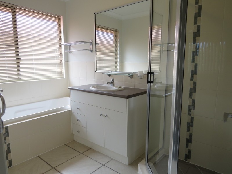 2/81 Tollington Road, Bowen QLD 4805