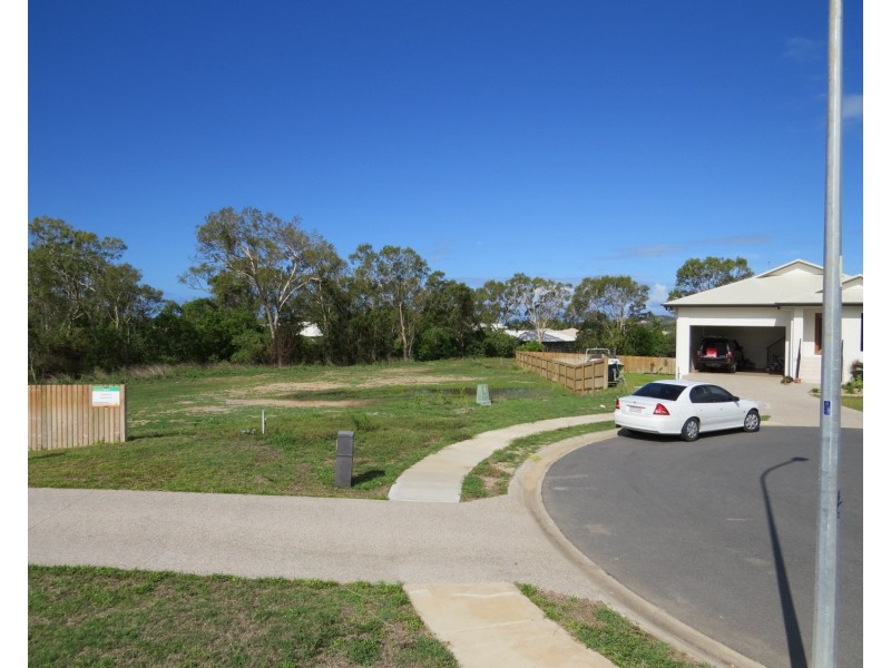 20 Silk Road, Bowen QLD 4805