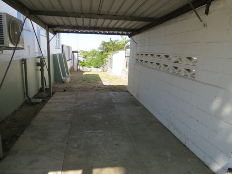 77 Livingstone Street, Bowen QLD 4805