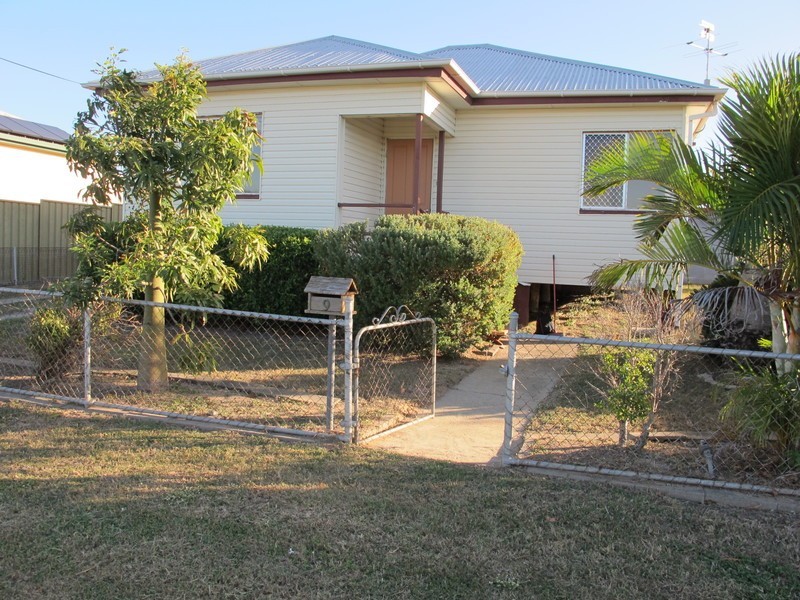 9 Darwen Street, Bowen QLD 4805