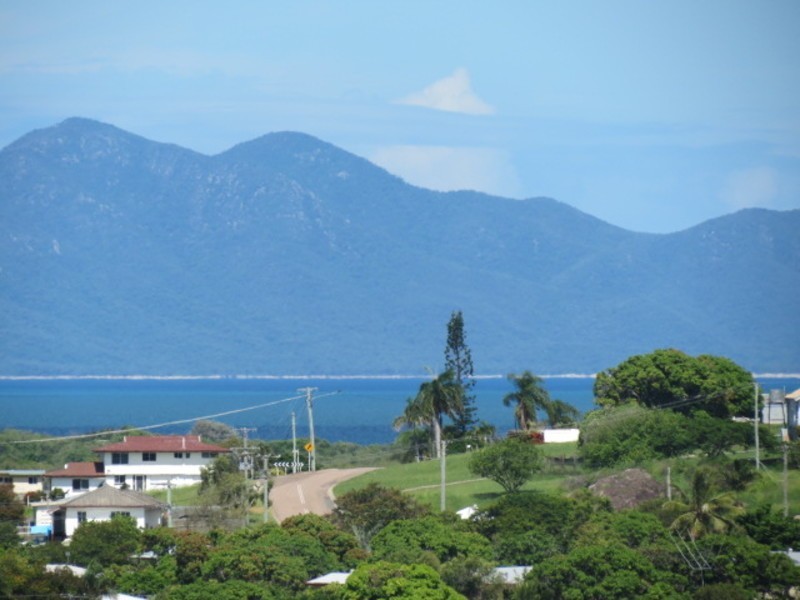 15 Philip Street, Bowen QLD 4805