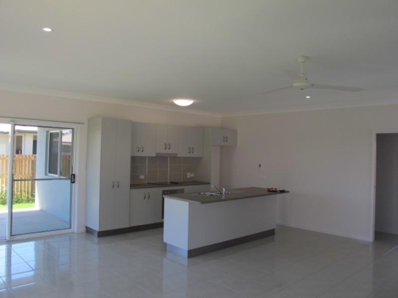 7 Eighth Close, Bowen QLD 4805