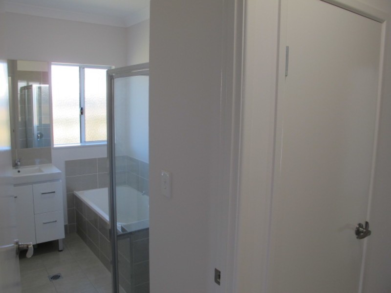 7 Eighth Close, Bowen QLD 4805