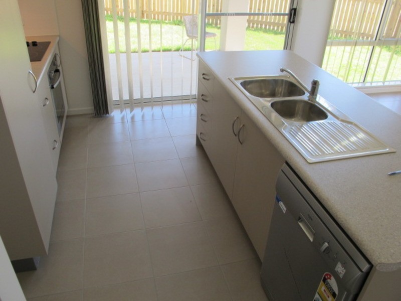 5 Eighth Close, Bowen QLD 4805