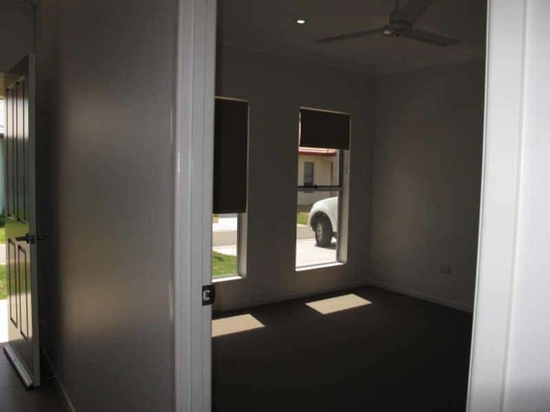 5 Eighth Close, Bowen QLD 4805