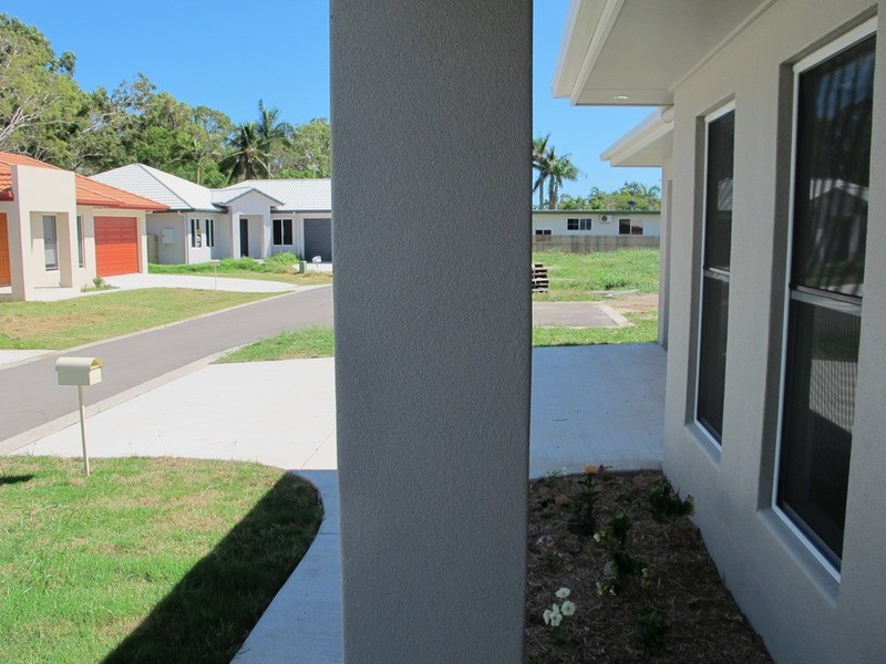 5 Eighth Close, Bowen QLD 4805