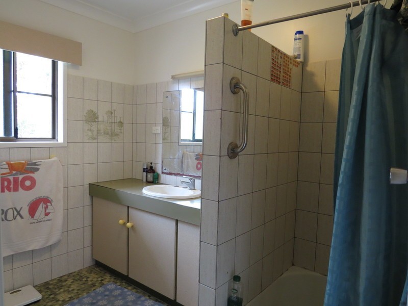 24 Gilbert Street, Bowen QLD 4805