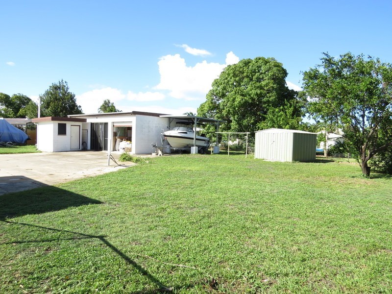 24 Gilbert Street, Bowen QLD 4805