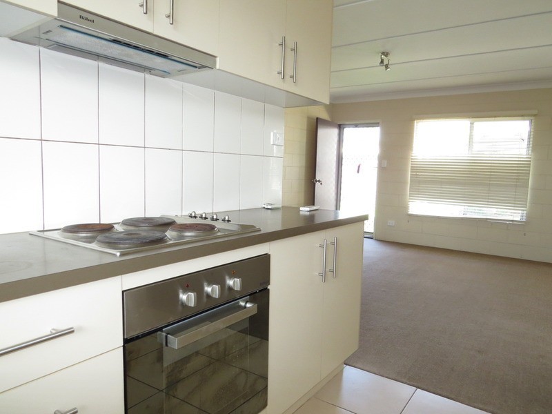 2/51 Leichhardt Street, Bowen QLD 4805