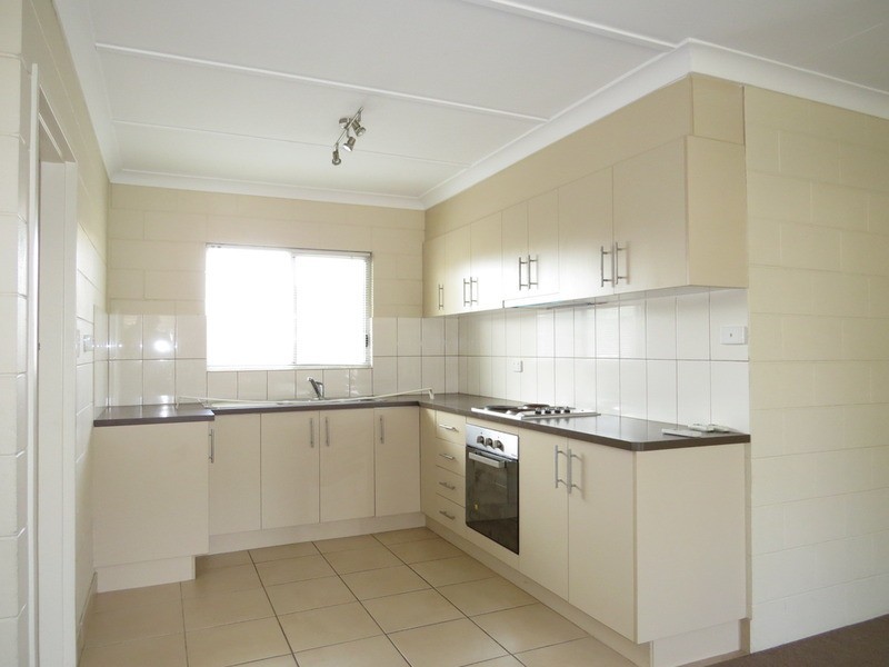 2/51 Leichhardt Street, Bowen QLD 4805