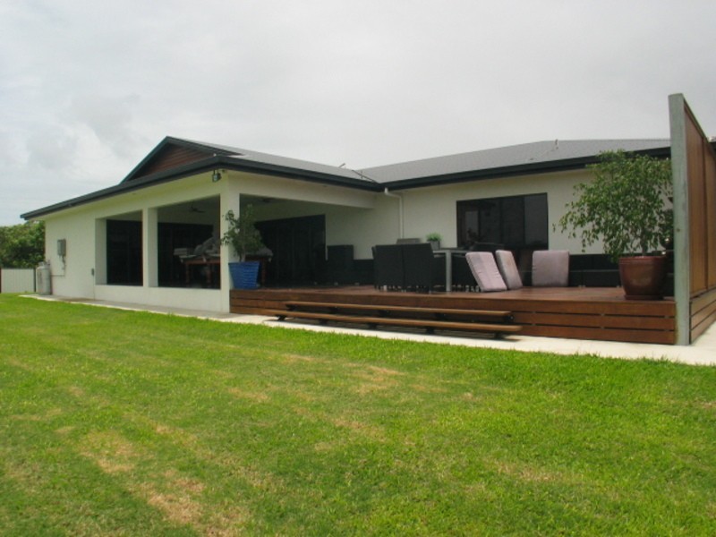 50 Flemington Road, Bowen QLD 4805