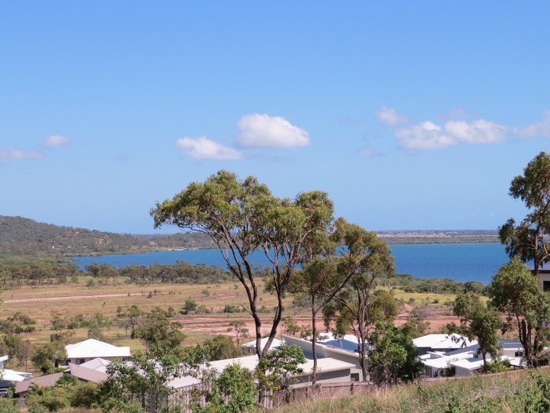 11 Harbour View Terrace, Bowen QLD 4805