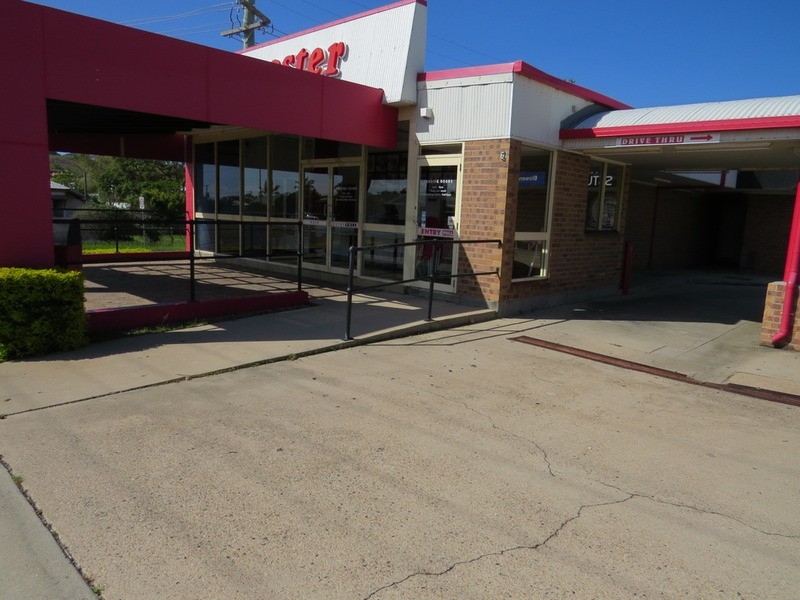 70 Livingstone Street, Bowen QLD 4805