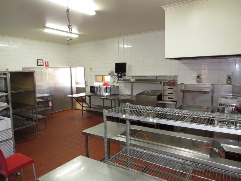 70 Livingstone Street, Bowen QLD 4805