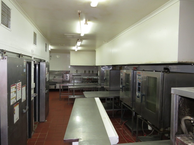 70 Livingstone Street, Bowen QLD 4805