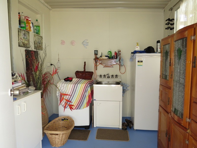 77 Whyte Avenue, Bowen QLD 4805