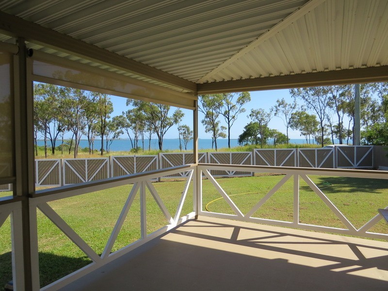 77 Whyte Avenue, Bowen QLD 4805