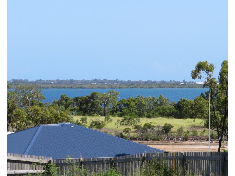 11 Sunshine Court, Bowen QLD 4805