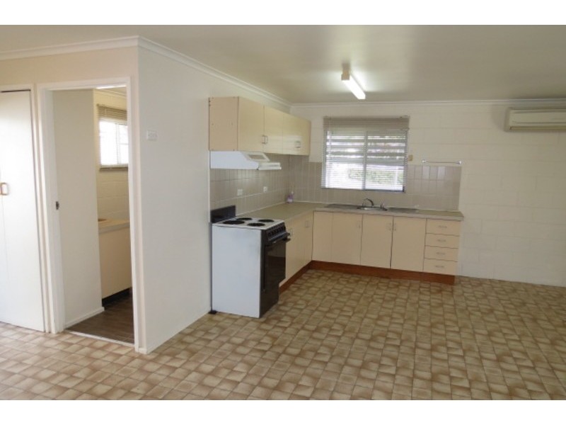 112 Powell Street, Bowen QLD 4805