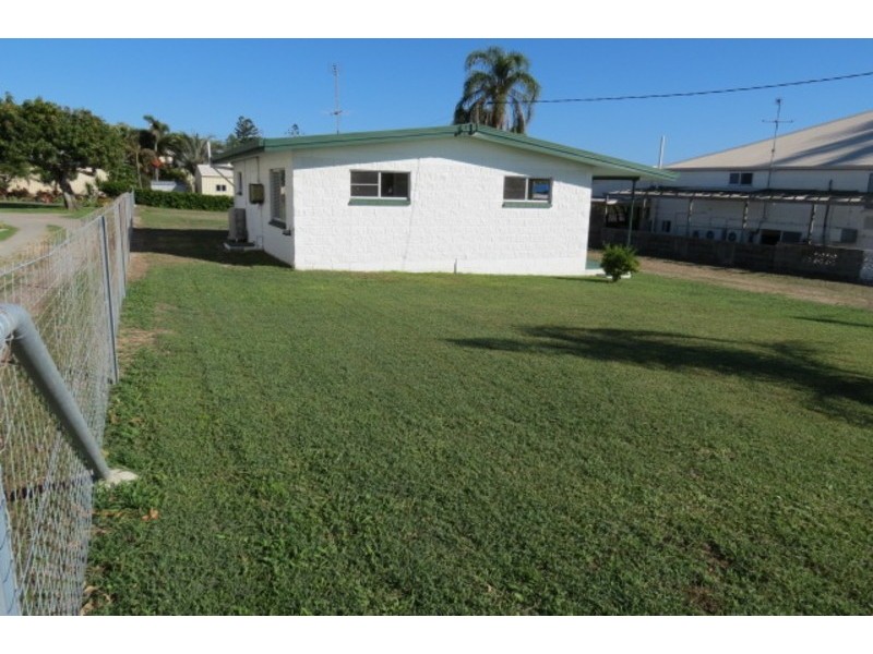 112 Powell Street, Bowen QLD 4805