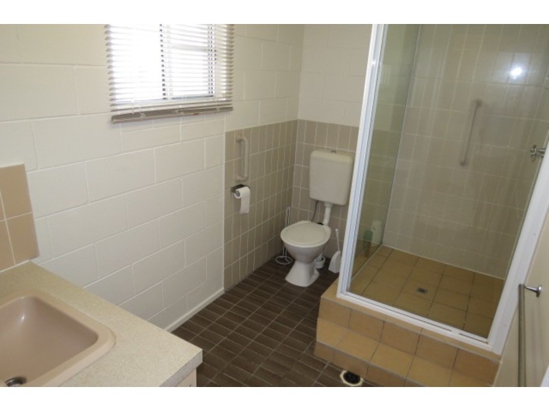 112 Powell Street, Bowen QLD 4805