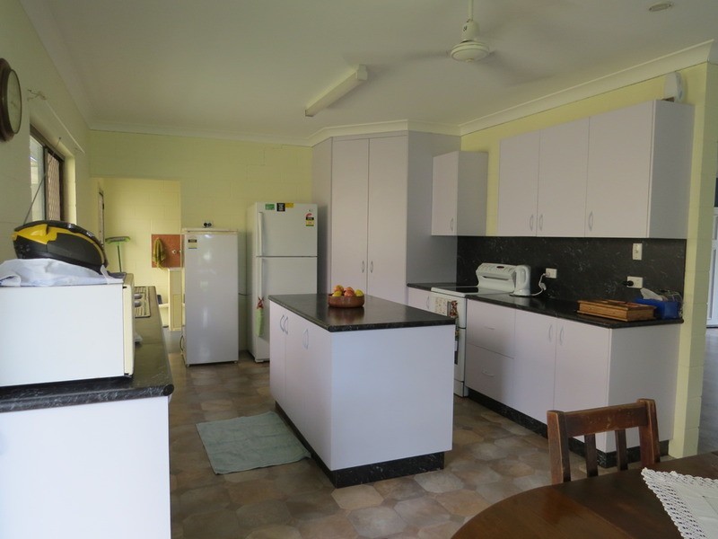 54  Lascelles Street, Bowen QLD 4805