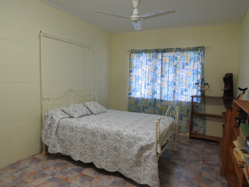 54  Lascelles Street, Bowen QLD 4805