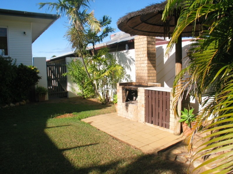 2A Sproule Street, Bowen QLD 4805