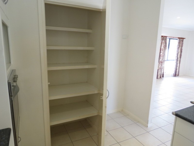 4/13 Queens Road, Bowen QLD 4805