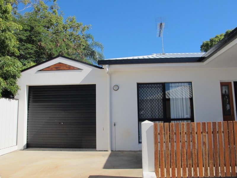 4/13 Queens Road, Bowen QLD 4805