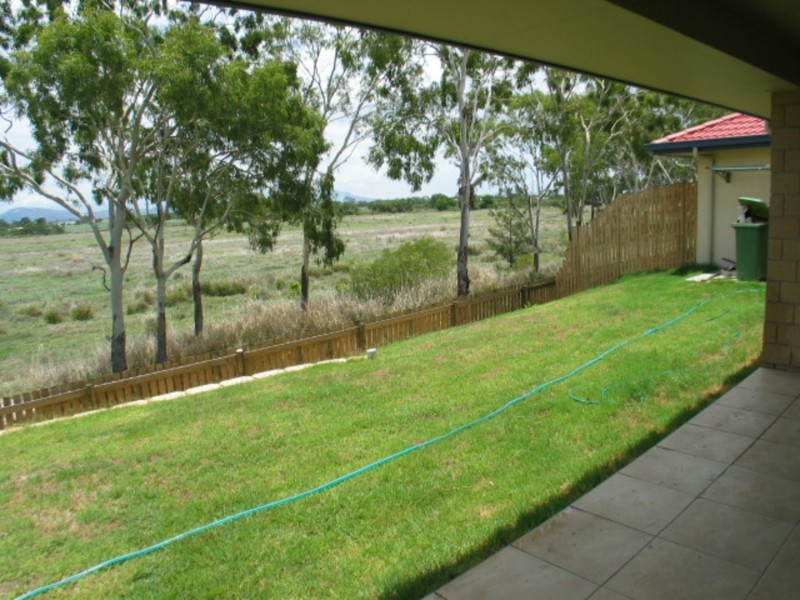 1/11 Craigie Court, Bowen QLD 4805