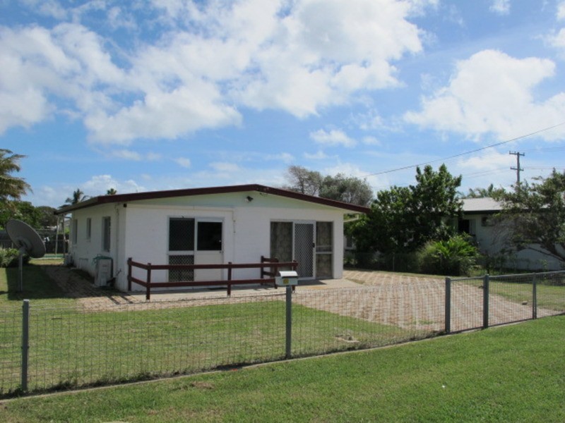 14 Kennedy Street, Bowen QLD 4805