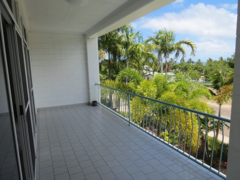 12/89 Horseshoe Bay Road, Bowen QLD 4805