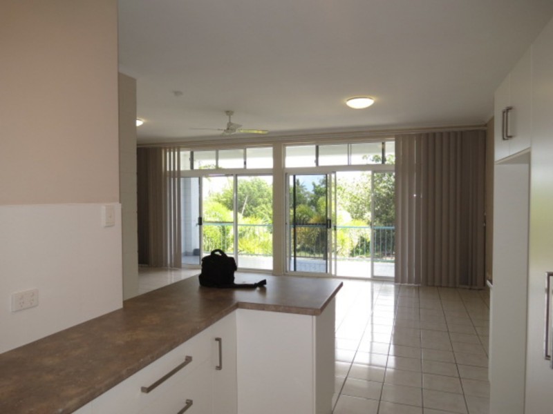 12/89 Horseshoe Bay Road, Bowen QLD 4805