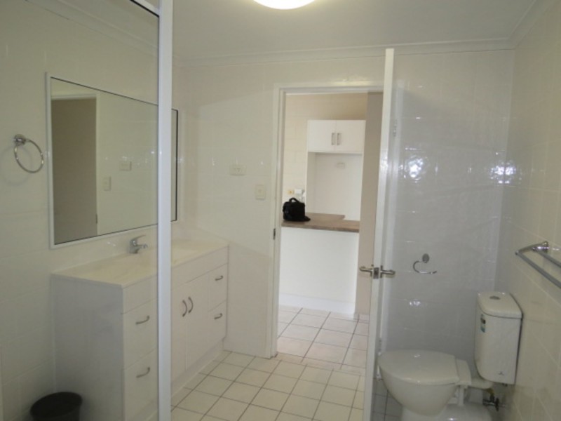 12/89 Horseshoe Bay Road, Bowen QLD 4805