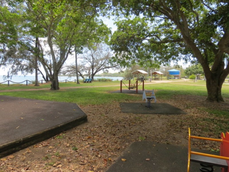 12/89 Horseshoe Bay Road, Bowen QLD 4805