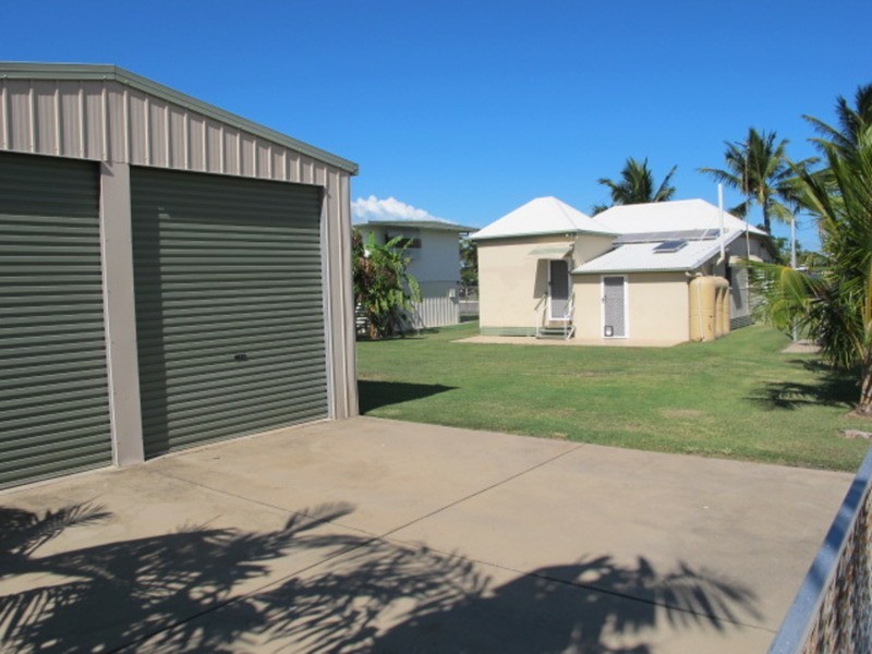 90 Powell Street, Bowen QLD 4805