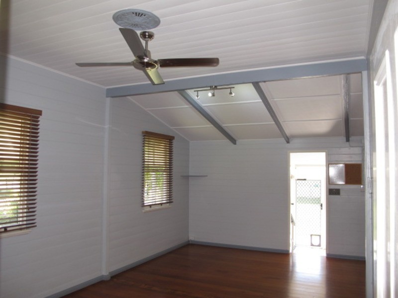 90 Powell Street, Bowen QLD 4805