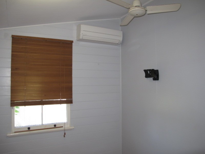 90 Powell Street, Bowen QLD 4805