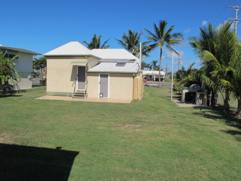 90 Powell Street, Bowen QLD 4805
