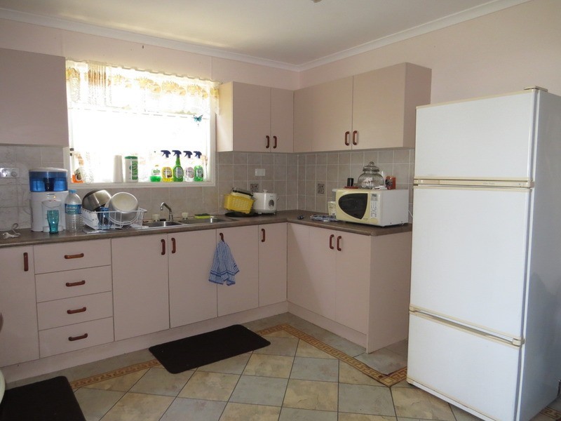 64 Pitcain Avenue, Bowen QLD 4805