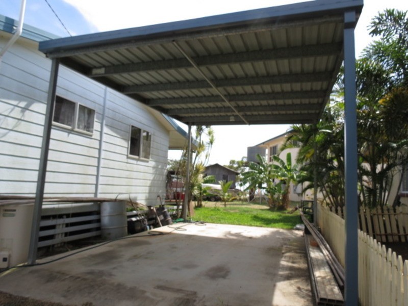 64 Pitcain Avenue, Bowen QLD 4805