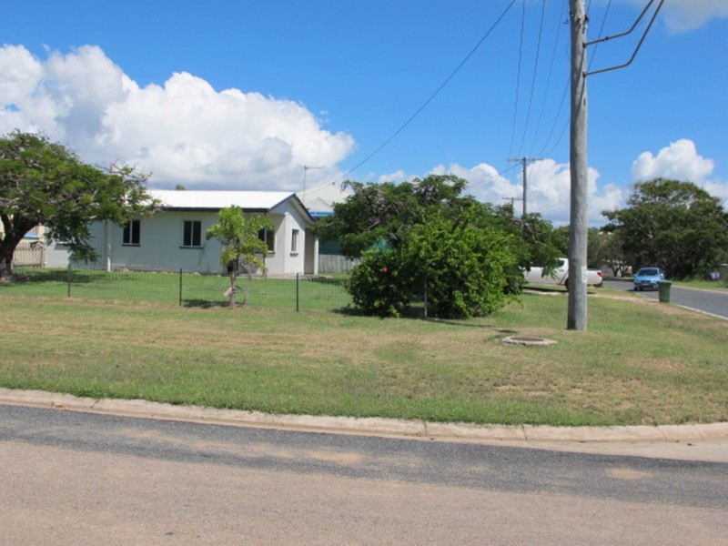1 Cowan Lane, Bowen QLD 4805