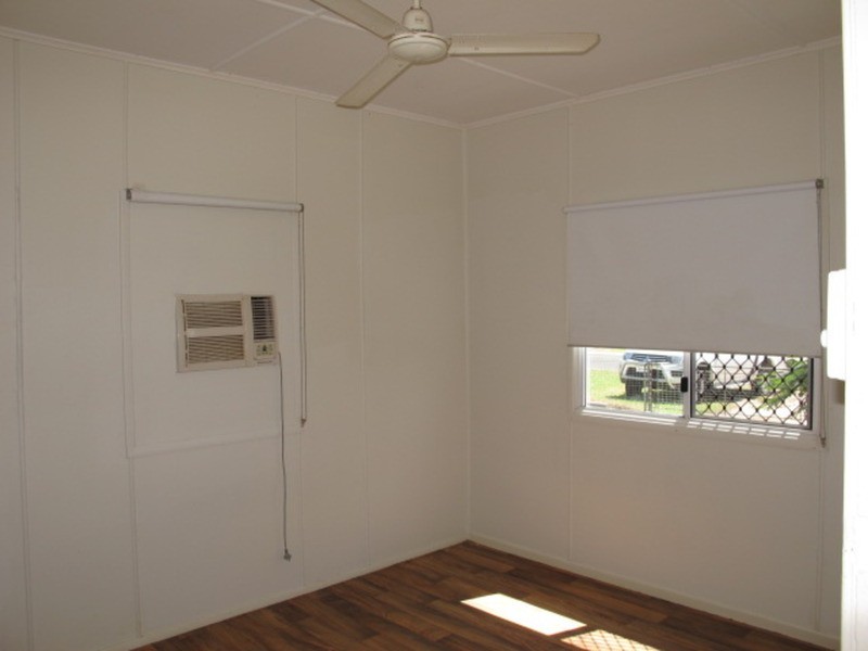 1 Cowan Lane, Bowen QLD 4805